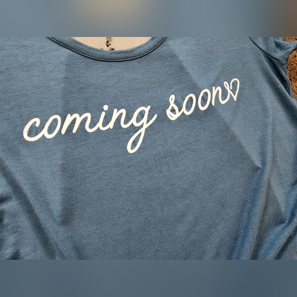 "coming Soon" Blue and Floral Maternity Top, Women's Small (Maternity) - Picture 3 of 11